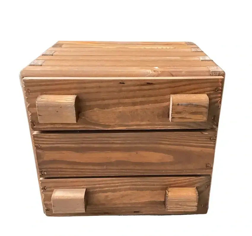 Drevený zahradný kvetináč AKSAMIT, pínia, 300x250x250