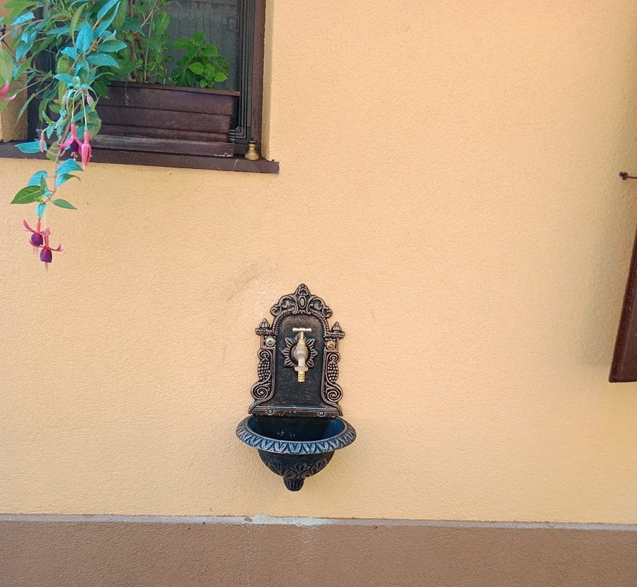 MALÉ DEKORATIVNÍ nástěnné Umyvadlo MAGIC, měděná patina