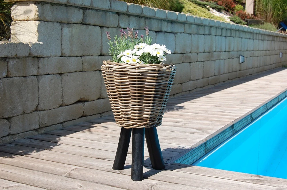 RATANOVÝ Kvetináč DRYPOT s nožičkami, šedý, Ø28x41 cm