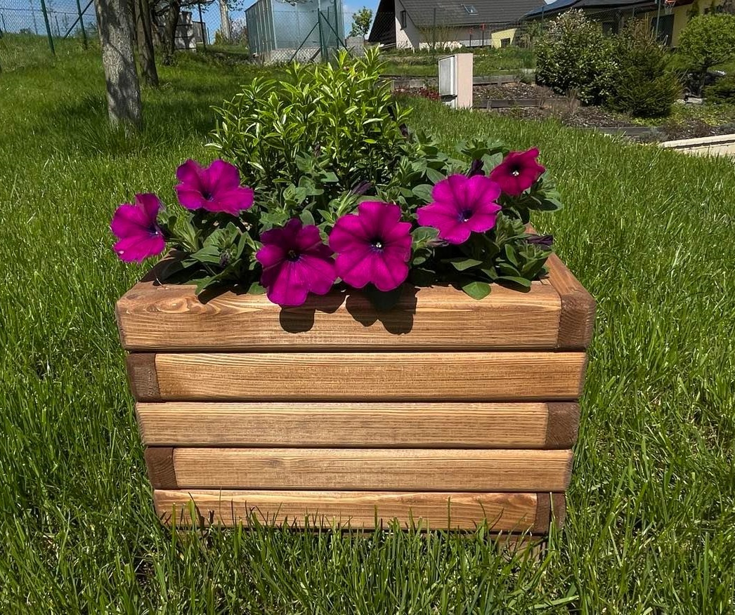 Drevený záhradný kvetináč  AKSAMIT, teak, 400x250x300