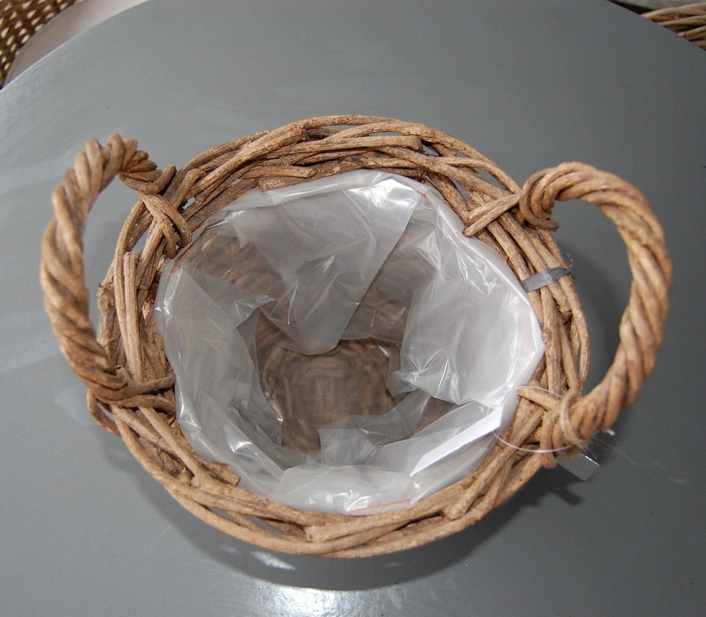 RATANOVÝ KOŠÍK HNEDÝ CLASSIC, 25x20 cm