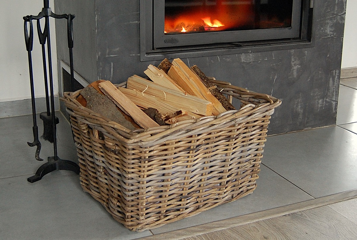 Ratanový KOŠ S UCHAMI, 34x24x20 cm