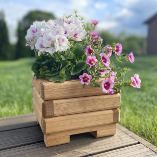 Drevený zahradný kvetináč AKSAMIT, pínia,  250x250x200
